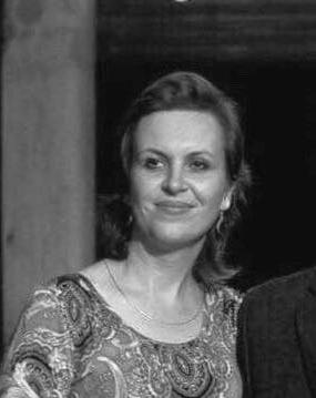 Ingrida JUŠKĖNIENĖ gimė 1975 metais Vilniuje. Ji jau publikavo savo poeziją 7-iuose Pilaitės poezijos pavasario leidiniuose. Su eilėraščiais ir knygomis draugauja gan seniai.