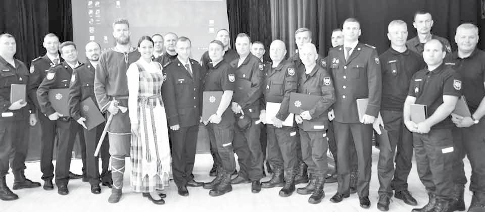 Priešgaisrinės apsaugos ir gelbėjimo departamente paminėta Valstybės Lietuvos karaliaus Mindaugo karūnavimo diena.