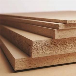 Smulkiniai neturi masyviai medienai būdingos pluošto krypties, įprastinių defektų, todėl gali būti panaudojami labai įvairiai.