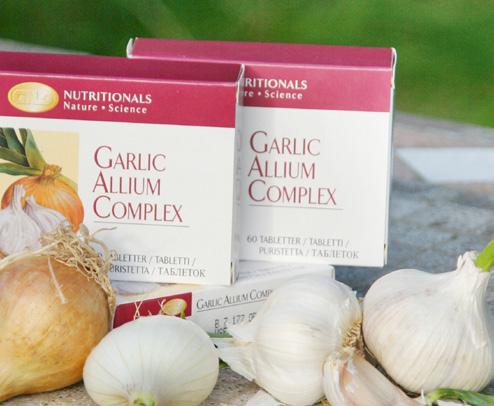 GARLIC ALLIUM COMPLEX Garlic Allium Complex Daugybė mokslinių tyrimų rodo, kad česnakinių šeimos daržovės česnakai, svogūnai, česnako laiškai, porai ir kt. yra mums naudingi.