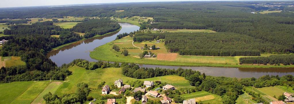 Taip pat Prienų rajono savivaldybės administracija įgyvendina projektą Vandens tiekimo ir nuotekų tvarkymo infrastruktūros plėtra ir renovavimas Prienų rajone.