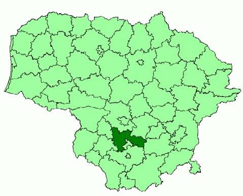 Didesni ežerai: Alšia, Bebrukas, Gelužis, Pazelvės. Žemės ūkio naudmenos sudaro net 59,6 proc. savivaldybės teritorijos, miškai 27,6 proc., keliai 2,4 proc., užstatyta teritorija 2,5 proc.