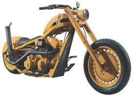 IDOMUS FAKTAS 2005-ais metais Caterpillar pristatė išskirtinį 150 arklio jėgų, šešių greičių parodinį Cat motociklą.