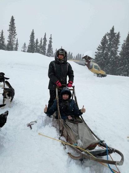 Daug teigiamų emocijų sukėlė žiemos sporto šakų išbandymas: slidinėjimas, akmenslydis, pasivažinėjimas šunų kinkiniu rogėmis, taip pat