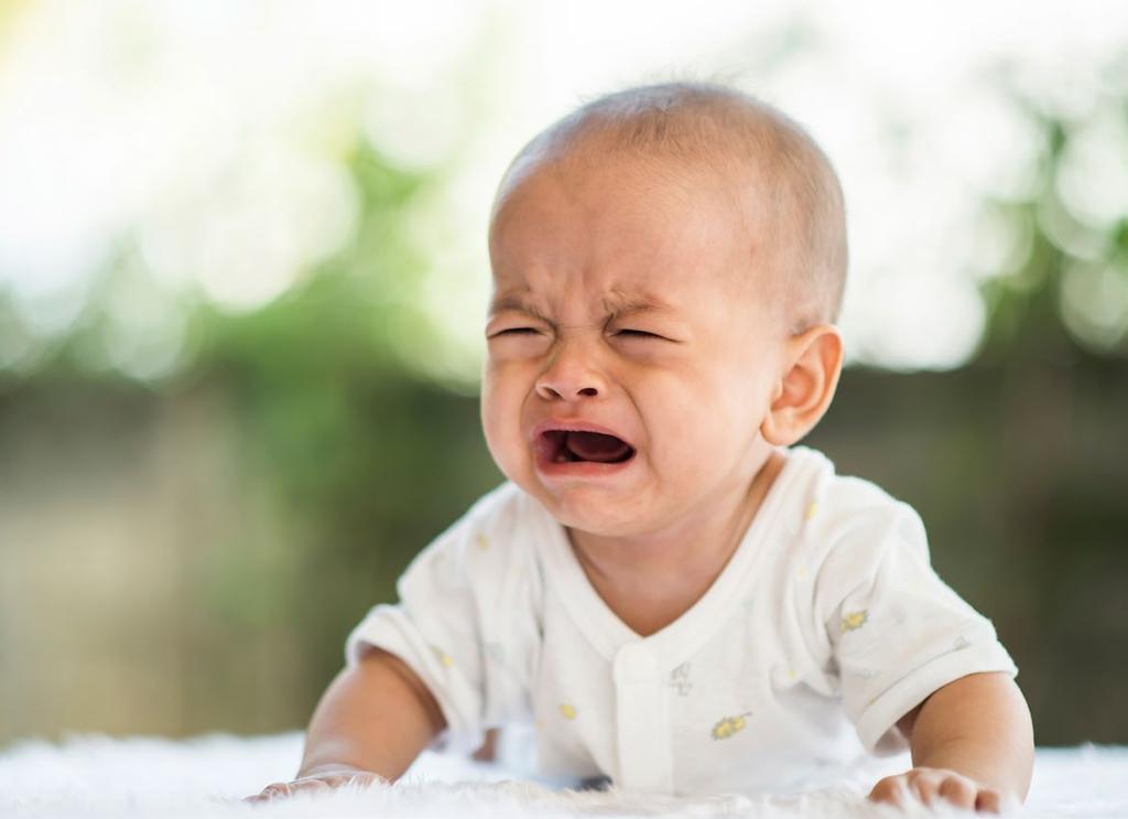 KŪDIKIS 8 būdai, kaip nuraminti verkiantį kūdikį Kone kasdien mamai tenka nelengva užduotis nuraminti verkiantį kūdikį.