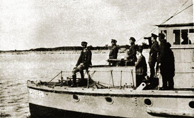 Motorlaivis SAVANORIS Motor ship SAVANORIS Pasienio policijos laivas Su Lietuvos vėliava 1923 1939 m.