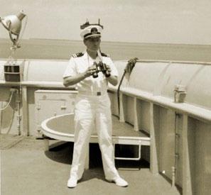 Kostas Burbulis (1909 07 04 1977) (04.07.1909-1977) Šturmanas. Gimė Biržuose. 1929 1932 m. plaukiojo jūreiviu Belgijos garlaiviais. 1931 1936 m. mokėsi Antverpeno jūrų mokykloje Belgijoje. 1936 m. garlaivių RIMFROST ir MAISTAS II šturmanas.