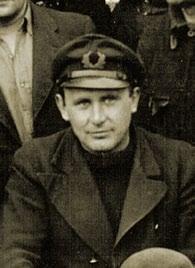 Eduardas Sliesoraitis (1907 12 24 1968?) (24.12.1907-1968?) Laivų kapitonas. 1920 m. apsigyveno Kaune. Baigė šešias gimnazijos klases. 1923 1925 m.