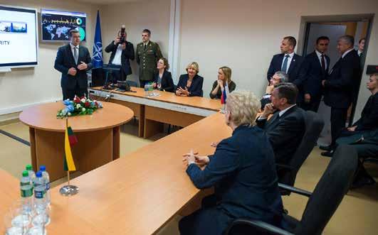 Pahor as ypatingą dėmesį skyrė gynybai ir kibernetinio saugumo užtikrinimui. 2017 06 11 13 vyko Slovėnijos Respublikos Prezidento J. E. Borut o Pahor o (J. E. Boruto Pahoro) vizitas Lietuvoje.