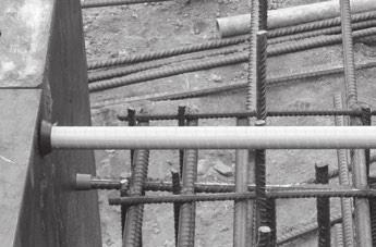 ТРУБКА В СМОНТИРОВАННОМ ВИДЕ Смонтированный фиксатор из трубки для опалубочных щитов с опорными конусами.