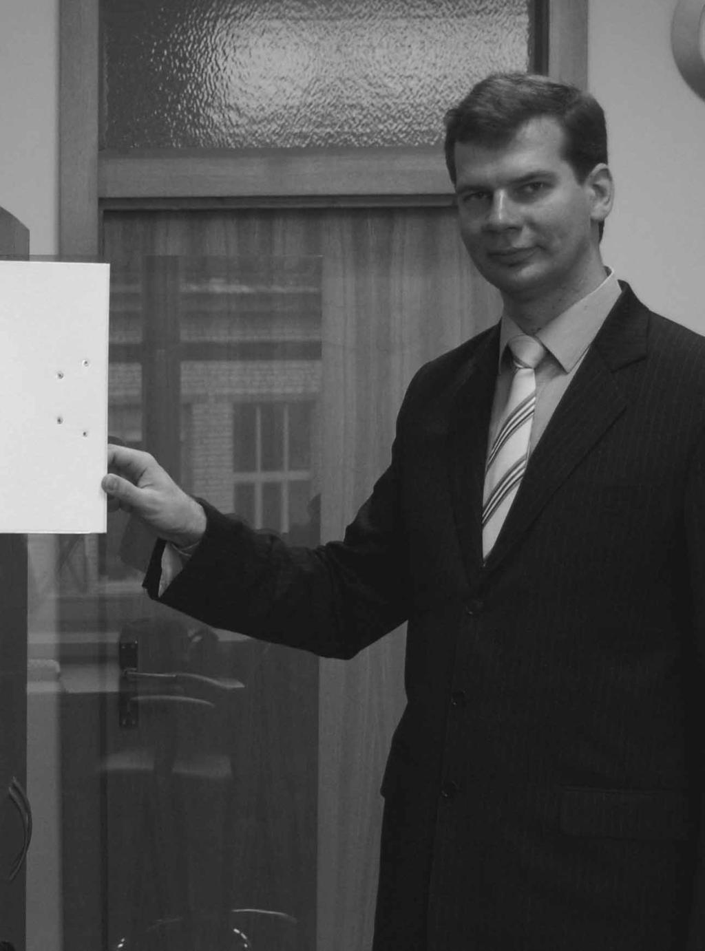 ir toliau konsultuojamės bei gauname materialinę paramą. Įsivaizduoju, kad tai normalu tie projektai ir turėjo žlugti. Jei būtume jų atsisakę, daug ko nesužinotume ir nesukurtume naujų ryšių.