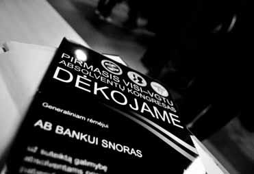 dinastijos, kai vaikai, tėvai, anūkai renkasi šią aukštąją mokyklą.