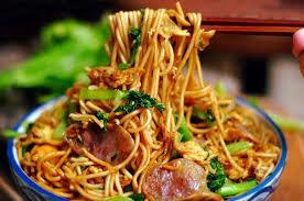 JELA S TJESTENINOM HOME MADE NOODLES SPECIALITIES 101 RIRJANI DOMAĆI REZANCI S JAJIMA I POVRĆEM 30.00 kn Stir-fried noodles with eggs and vegetables 102 PIRJANI DOMAĆI REZANCI S TRI VRSTE MESA 40.