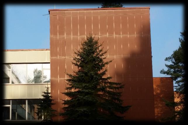laipsnio pastatų dvigubiems (vėdinamiems) fasadams įrengti naudojamų statybos produktų degumo klasės parenkamos pagal aukščiausio aukšto grindų altitudę.