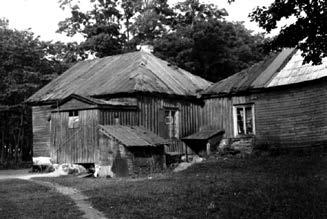 Raudondvario dvaro sodybos dvarininko namo vakarų ir pietų fasadai, V.