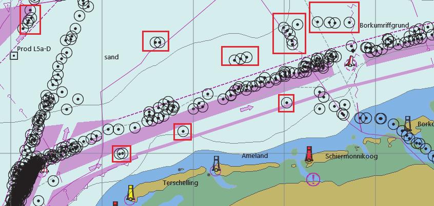 37 pav. Anomalijų laivyboje pavyzdžiai Anomaliniai taškai, esantys už bendro laivybos srauto, nedaro įtakos stebimo laivo maršruto prognozavimui 3.4 skyriuje pasiūlytu metodu.