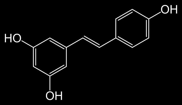 16 1.7. Resveratroliui būdingos savybės. Resveratrolis (3,5,4 -trihidroksistilbenas) tai augalinis polifenolinis junginys (3 pav.) [22].