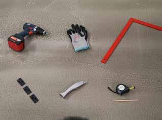 03. Klojimas Įrankiai: Pjaustymo peilis Pieštukas Kampainis Matavimo įrankis Tarpikliai (pleištai) Naudodami pjūklą / pjaustymo prietaisą dirbtumėte greičiau.