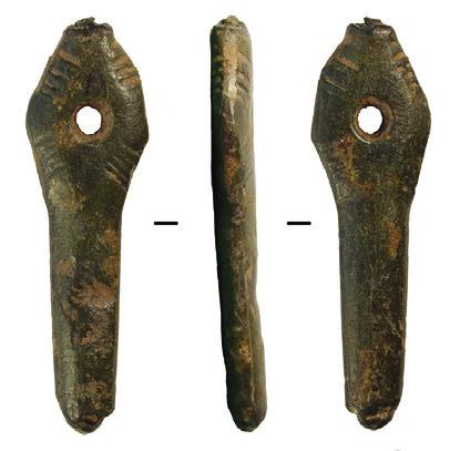 Šurfe 7 po velėna Habs 88,16 88,20 m atsidengė humusingas juodžemis su archeologiniais radiniais. Jame aptikta geležinės adatos (?