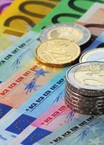 Euras Praeityje kiekviena Europos šalis turėjo savo atskirus pinigus, t. y. valiutą. Dabar visos ES šalys gali turėti bendrą valiutą, eurą, jei jos to nori.