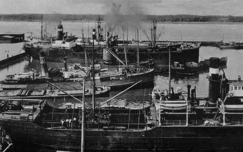vandens sportą, laivybą ir laivinius jūrų laivyno pratimus. Iki 1936 m.