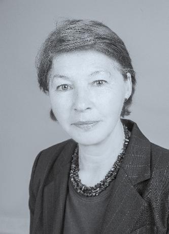 Dr. Dalia Ramonienė g. 1948 m. Braškių k. (Biržų r.); gyvena ir dirba Vilniuje VDA Dailėtyros institute dirba nuo 1996 m. Vyresnioji mokslo darbuotoja nuo 1999 m. Menotyrininkė 1975 m.