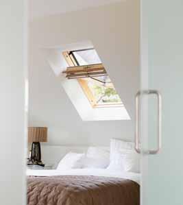 Galbūt Jūsų palėpėje jau įrengti frontono langai ar maži vertikalūs stogo langai, bet manote, kad jie gyvenamajai erdvei nesuteiks