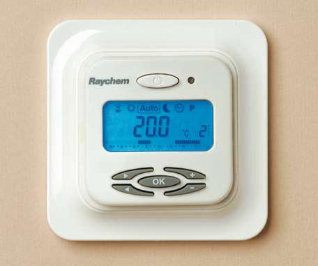 Sistemos valdymas didesniam efektyvumui Thermostats Raychem TC termostatas su laikmačiu l Didelis mėlynai apšviestas ekranas.