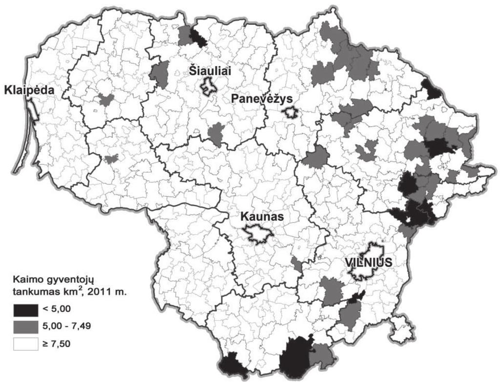 Rečiausiai gyvenamų Lietuvos teritorijų gyvenviečių tinklo ypatumai 3 pav. Rečiausiai apgyventos teritorijos Lietuvoje 2011 metais (Pagal: http://osp.stat.gov.lt/2011-m.-surasymas) Fig. 3. The most sparsely populated territories in Lithuania in 2011 (According to: http://osp.