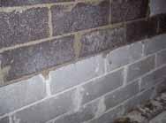Kai apdailai (pilnavidurių plytų mūras, gelžbetonio konstrukcijos) naudojamos gipso kartono plokštės, jas rekomenduojama tvirtinti tiesiai (klijuojant ar varžtais) vengiant oro tarpo tarp sienos