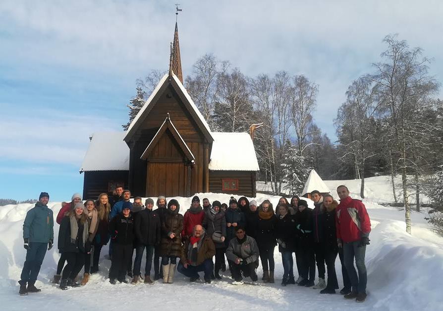 Erasmus+ projekto SHARE mokymai Norvegijoje Kai Lietuvoje džiaugdavomės menkiausia iš dangaus iškritusia snaige, mūsų gimnazistai Ieva