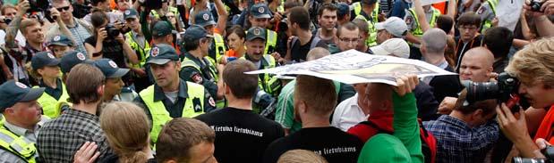 2. Įstatyminis neapykantos nusikaltimų reglamentavimas Kaip neapykantos nusikaltimus reglamentuoja Lietuvos įstatymai?