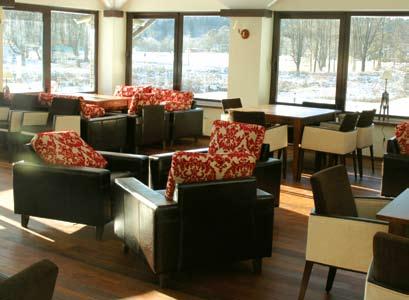 NAUJIENOS RIVIERA Restoranas Riviera duris atvėrė naujame trijų žvaigždučių viešbutyje Vila Valakampiai, esančiame prestižiniame Vilniaus rajone, Valakampiuose (Vaidilutės g. 6A).