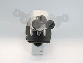 Leica EZ okuliarų vamzdelis integruotieji okuliarai (tęsinys) Dabar galite pasukti Leica EZ okuliarų vamzdelį atlaisvindami varžtą su sparneliais, nustatyti vamzdelį į reikiamą padėtį ir vėl