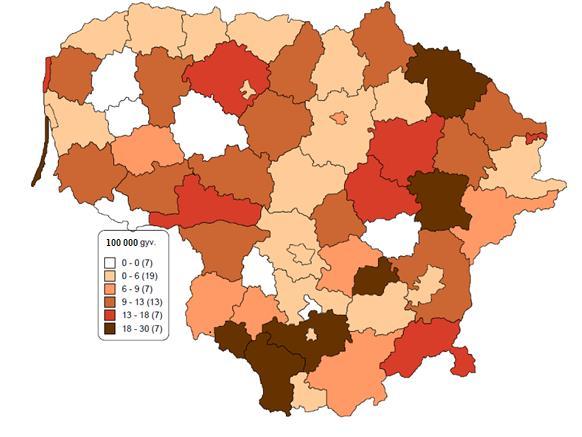 Lietuvoje 216 m. atsitiktinai paskendo (W6 W74) 19 asmenų, iš jų 16 vyrai ir 4 moterys. Vyrai (11,8/1 gyv.) daugiau nei kartus dažniau skendo, nei moterys (2,2/1 gyv.). 2 216 m.