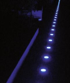 komplektas (kodas 12695): 1 LED ilgintuvo kabelis 0,65 m; 1 LED apsauginė mova Latakas ACO Multiline V 200 G Rendsburgo Obereider uoste mėlyni ACO Lichtpunkt šviestuvai