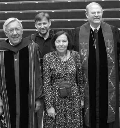 Lietuvos evangelikų reformatų bažnyčia Pasaulio reformatų šeimoje 45 mums neįprasta, kad giedama džiaugsmingai, mosuojant rankomis, ritmingai judant visu kūnu.