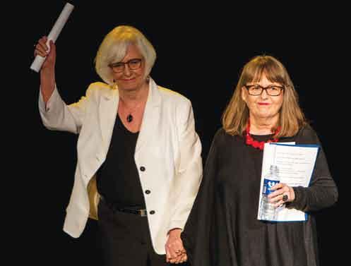 (iš kairės) ir jos žmoną žurnalistę, dramaturgę bei rašytoją Jónína Leósdóttir (iš dešinės) The guests of Pride Voices